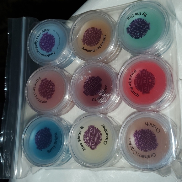 Scentsy Tester 9 pack. - Picture 1 of 2